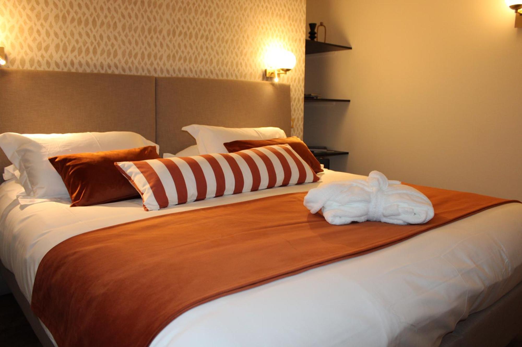 Hotel La Truffe Noire บรีฟ-ลา-เกยยาร์ด ภายนอก รูปภาพ