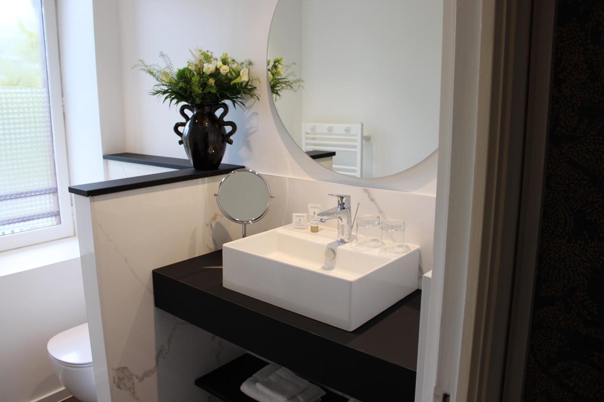Hotel La Truffe Noire บรีฟ-ลา-เกยยาร์ด ภายนอก รูปภาพ