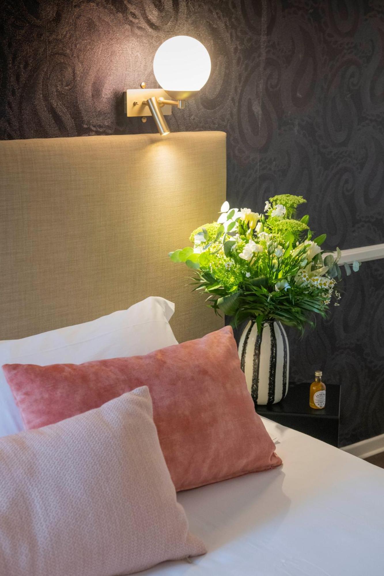 Hotel La Truffe Noire บรีฟ-ลา-เกยยาร์ด ภายนอก รูปภาพ