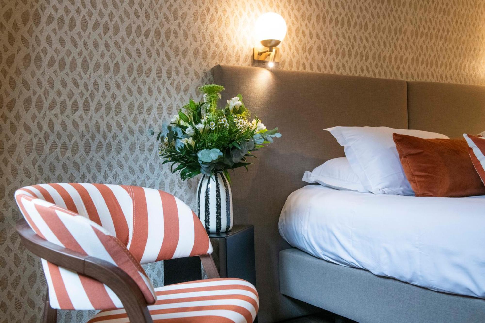 Hotel La Truffe Noire บรีฟ-ลา-เกยยาร์ด ภายนอก รูปภาพ