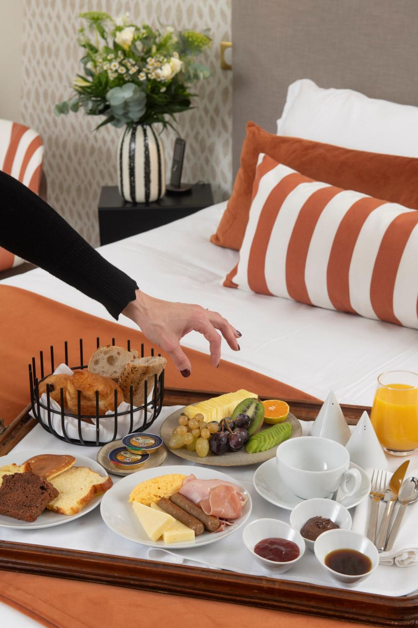 Hotel La Truffe Noire บรีฟ-ลา-เกยยาร์ด ภายนอก รูปภาพ