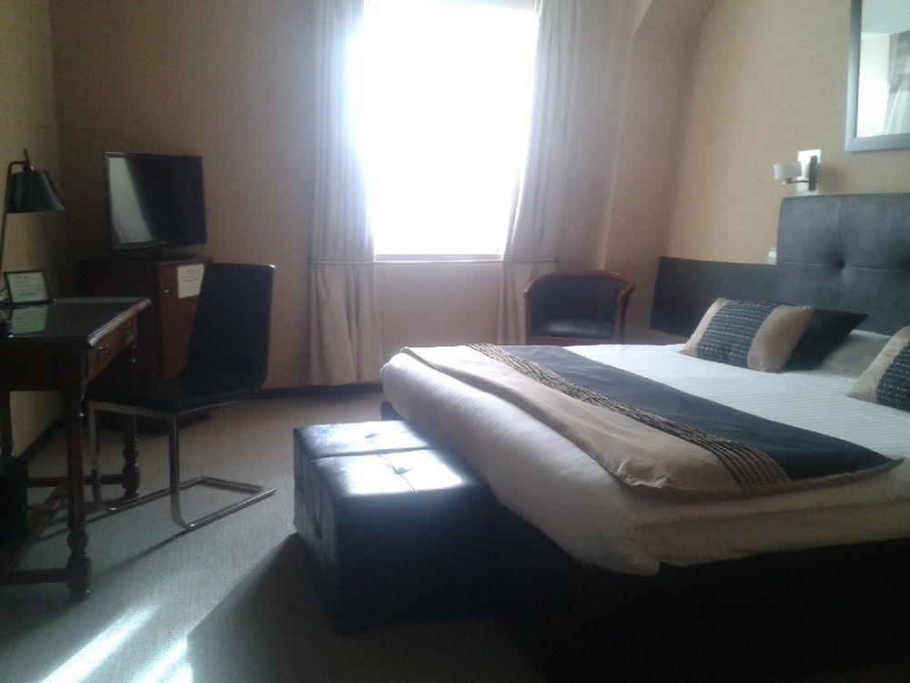 Hotel La Truffe Noire บรีฟ-ลา-เกยยาร์ด ภายนอก รูปภาพ