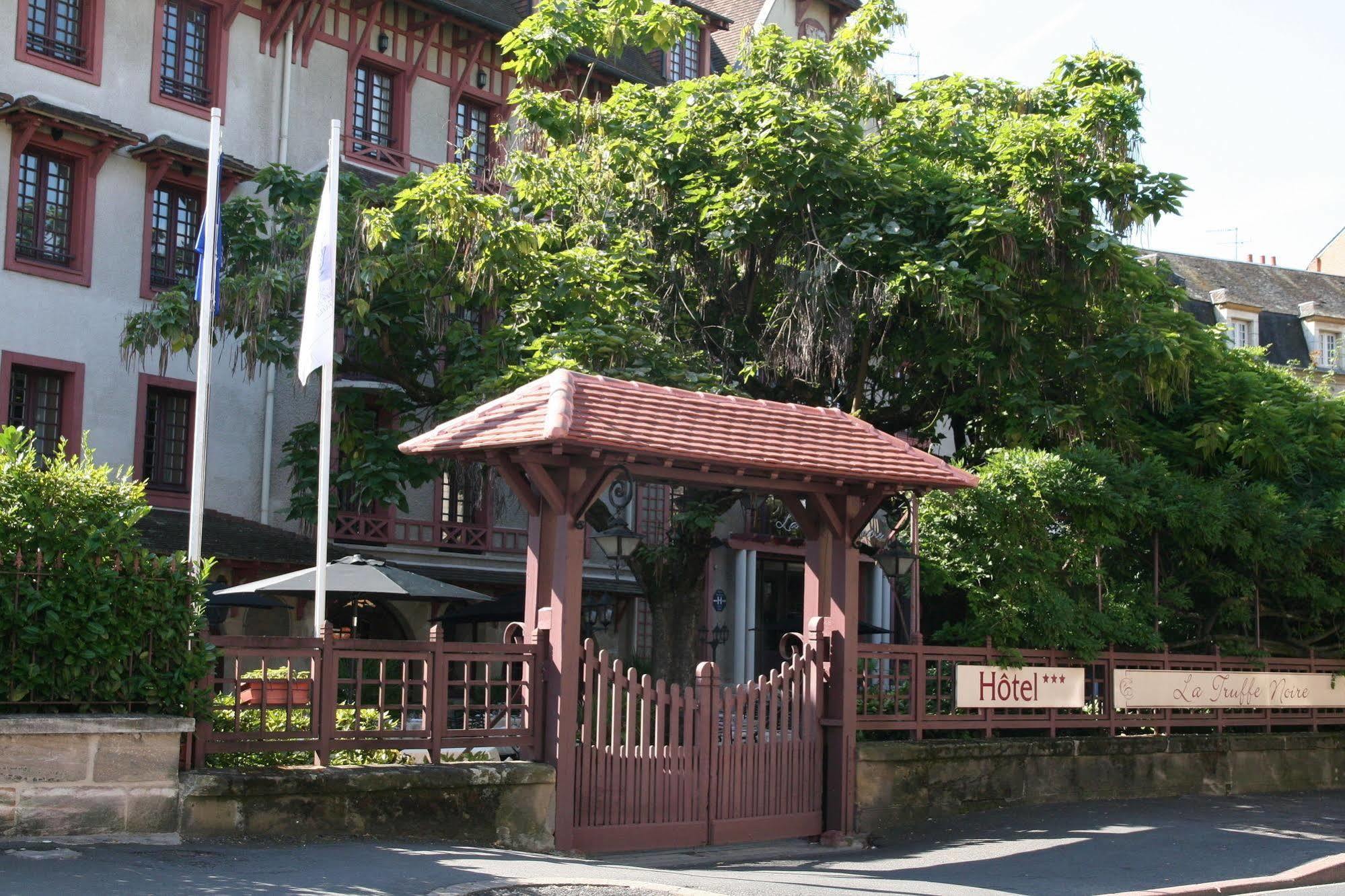 Hotel La Truffe Noire บรีฟ-ลา-เกยยาร์ด ภายนอก รูปภาพ